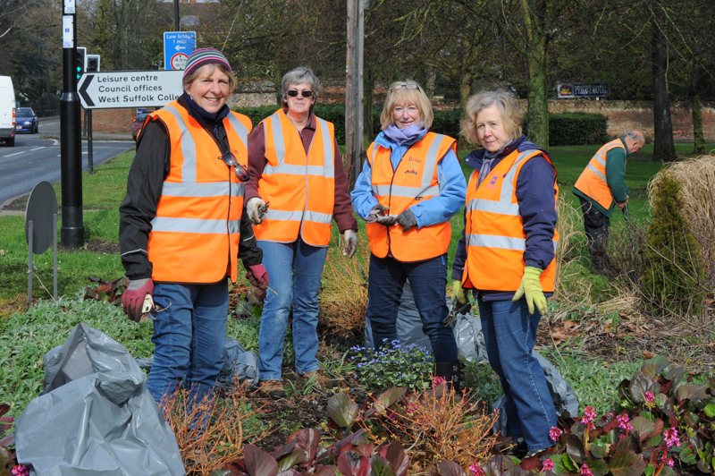 Group of volunteers from the Abbey gardens at the Tollgate Triangle tidy-up